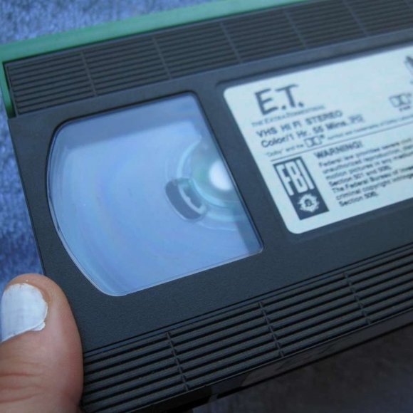 Apollo 13 Hanks Men in Black Smith Jones ET Green VHS Cassette Tape Bundle $3 - Picture 7 of 8